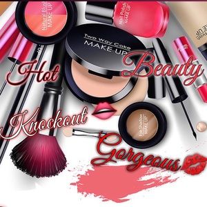 LAST ONE - SMALL HIGH END MakeUp/Skincare/Closet BOX!